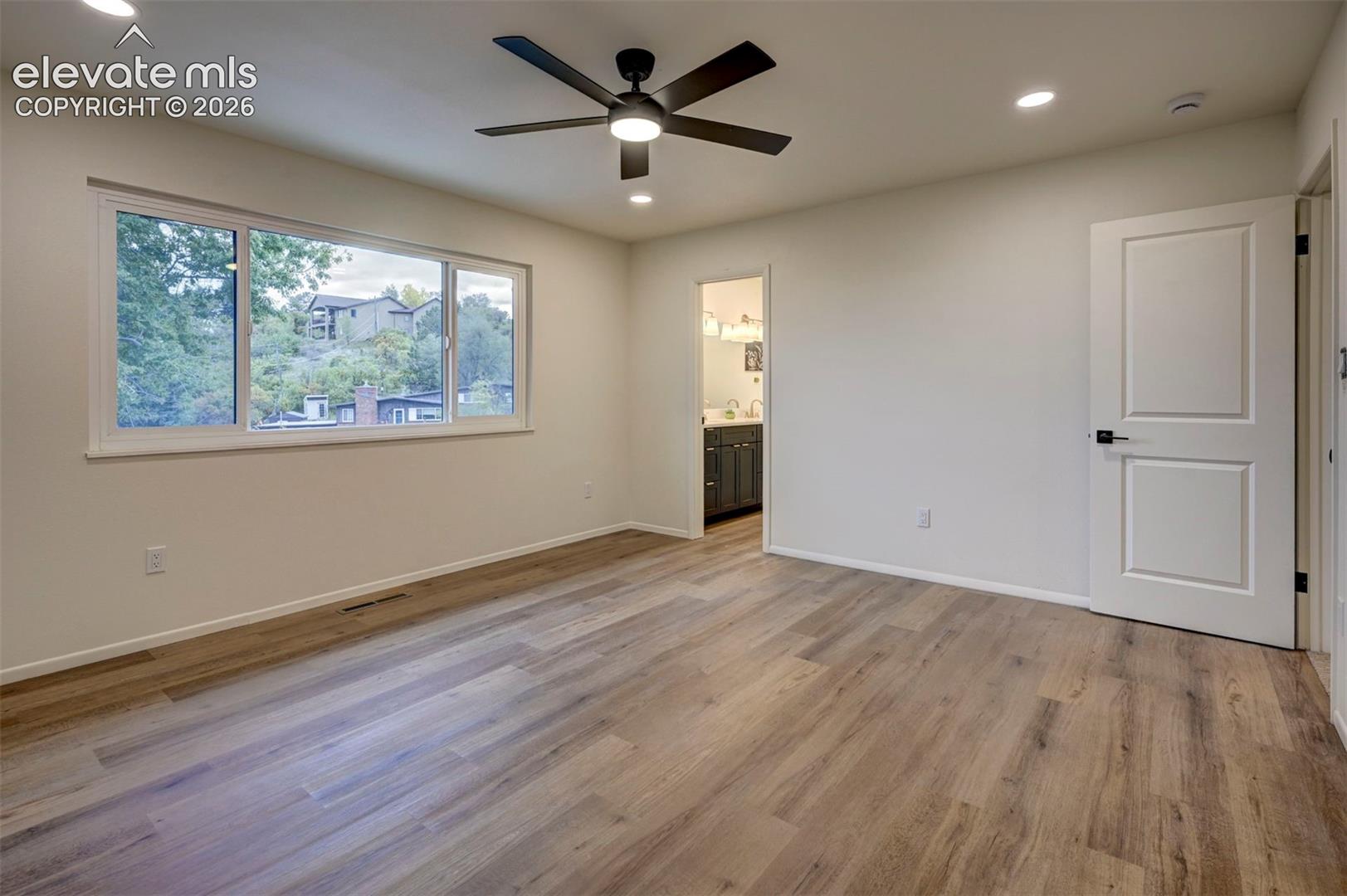 Listing photo 32 for 1018 Zodiac Drive