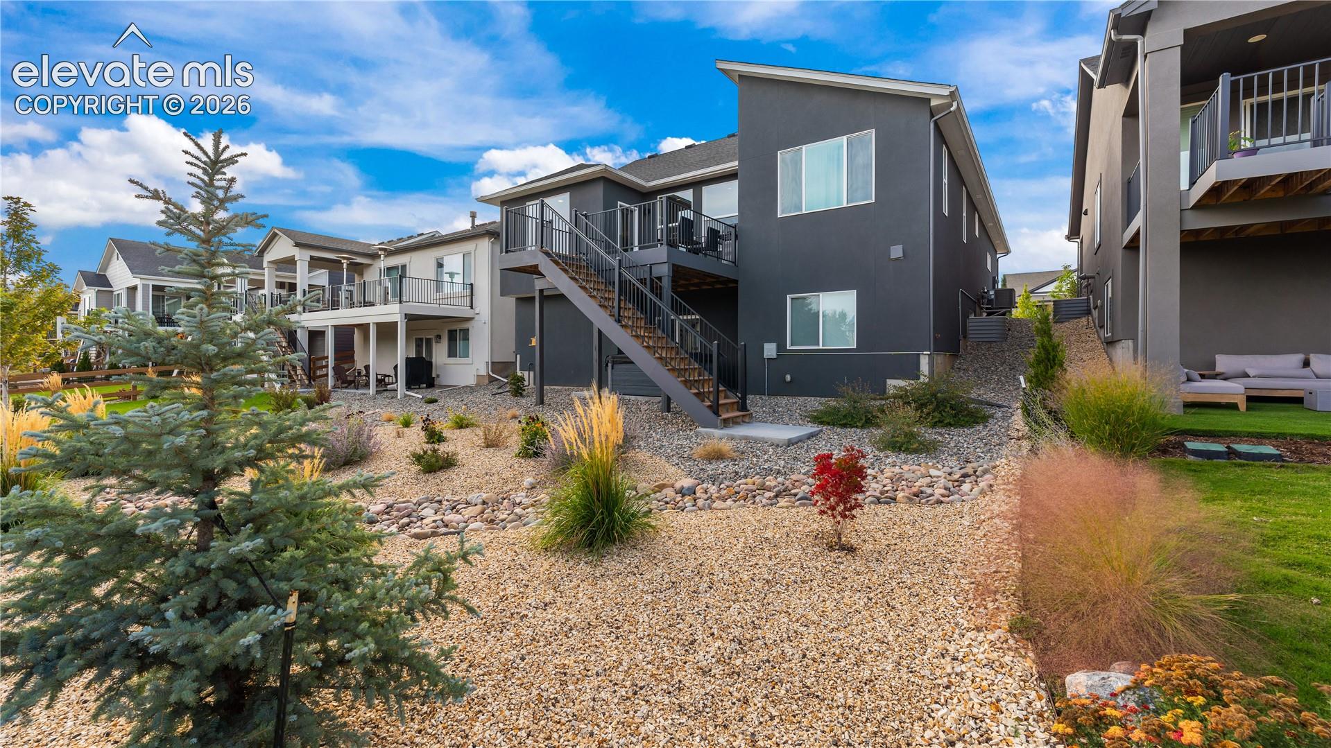 Listing photo 11 for 6575 Vistancia Avenue