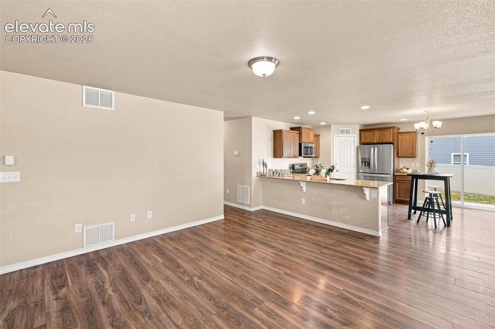 Listing photo 17 for 10864 Traders Parkway