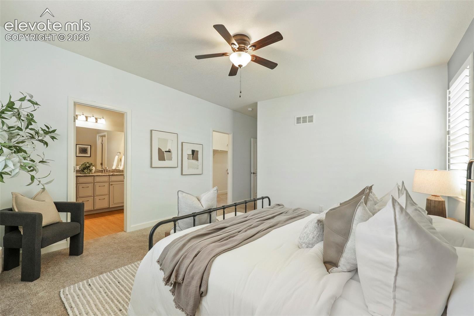 Listing photo 23 for 3973 John Court
