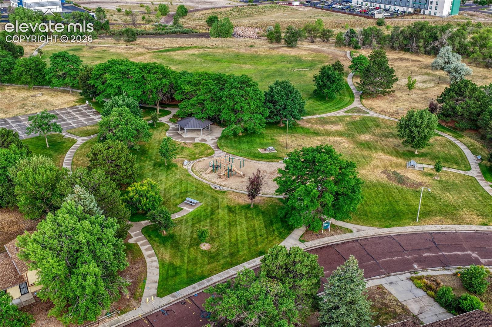 2045 Heathercrest Drive, photo 41