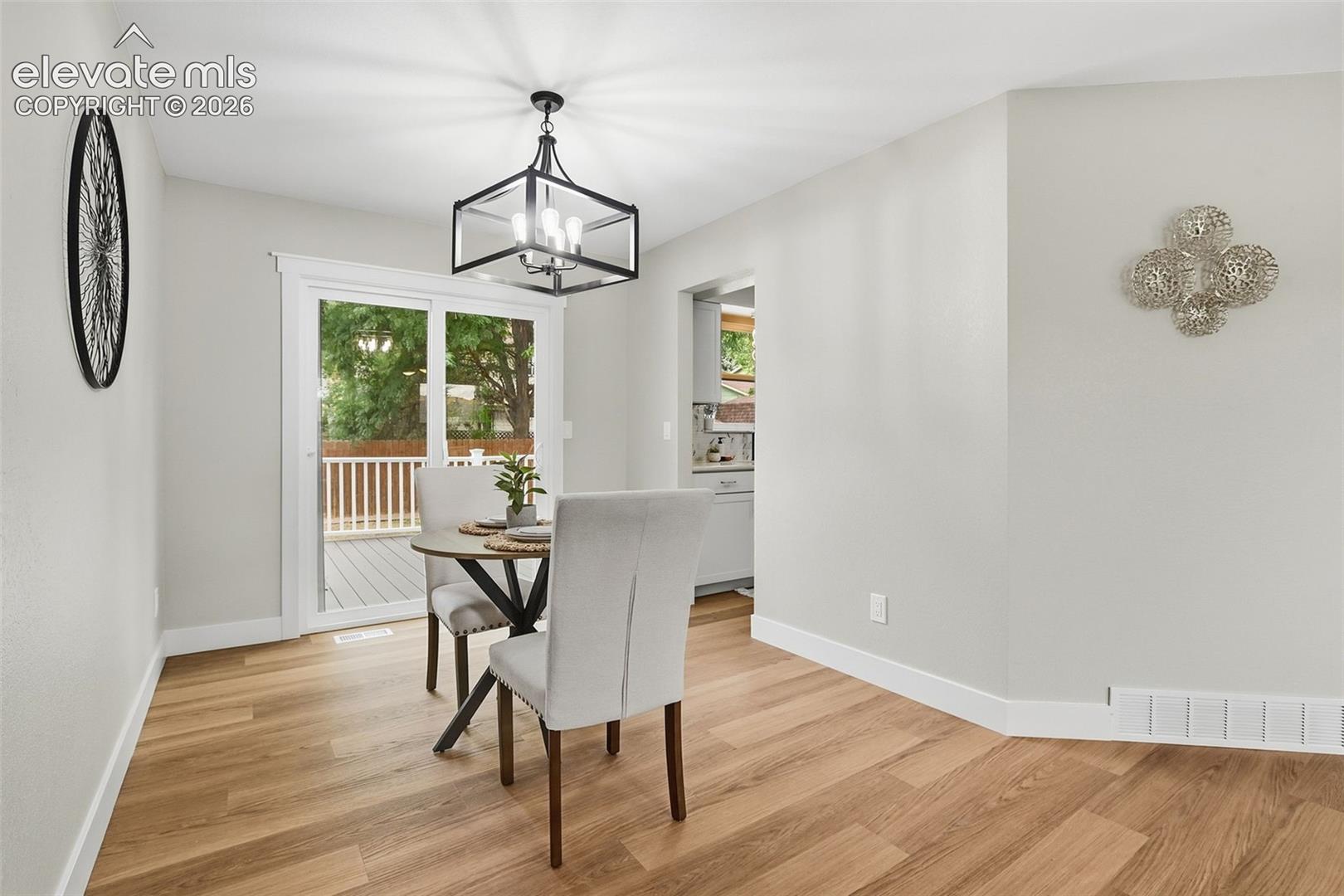 Listing photo 27 for 960 Crandall Drive