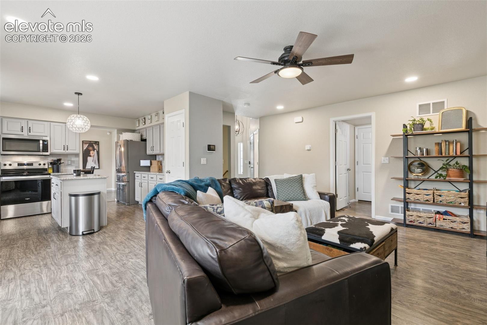 Listing photo 16 for 6914 Sierra Meadows Drive
