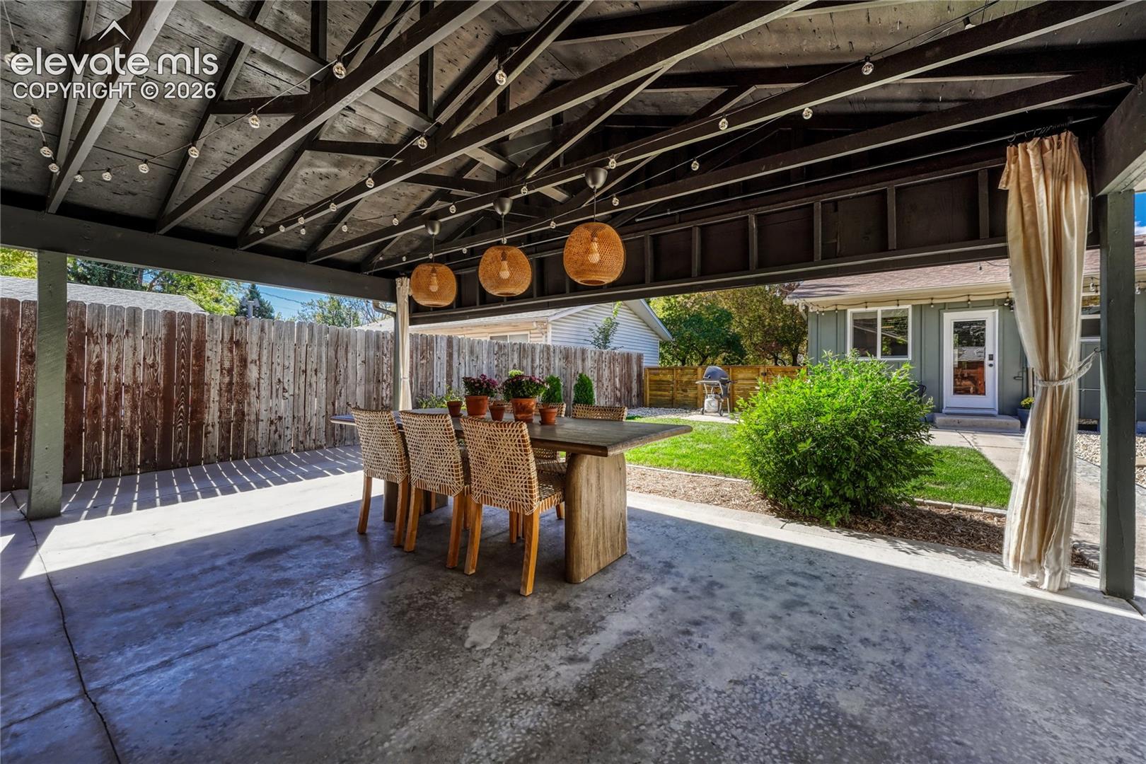 Listing photo 25 for 2845 N Institute Street