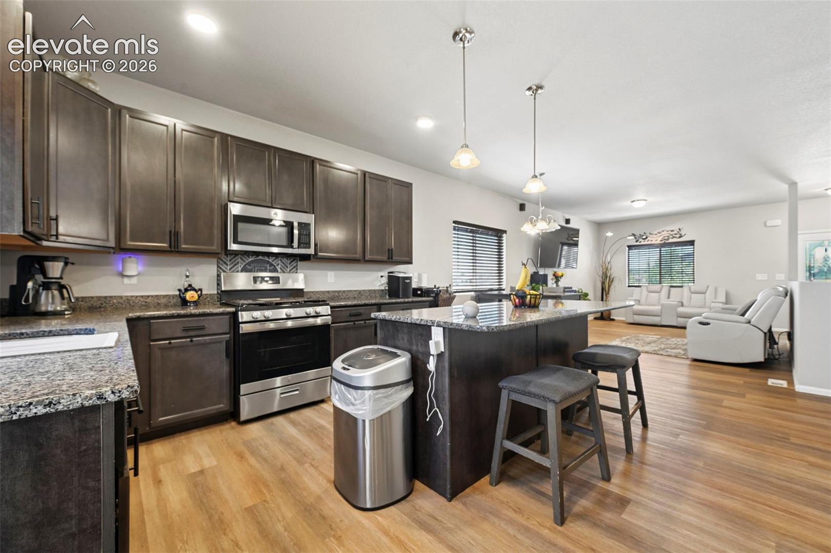 Listing photo 12 for 1114 E Laramie Avenue