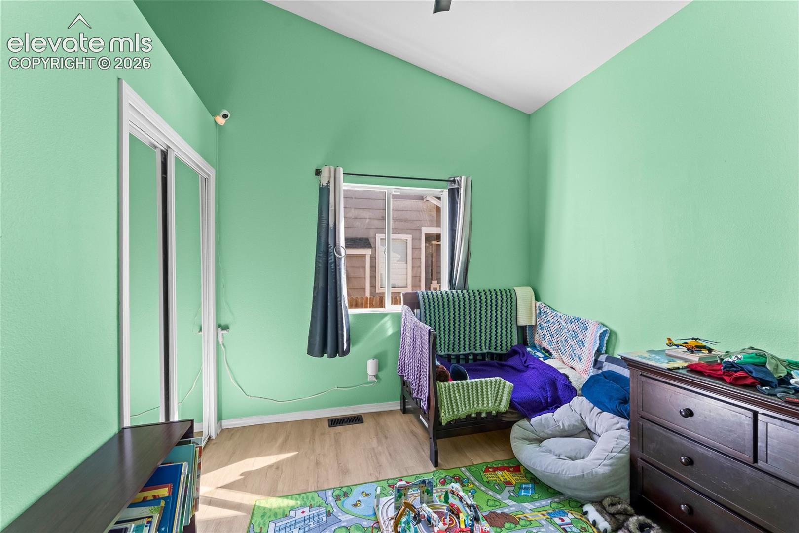 Listing photo 6 for 885 Candlestar Loop
