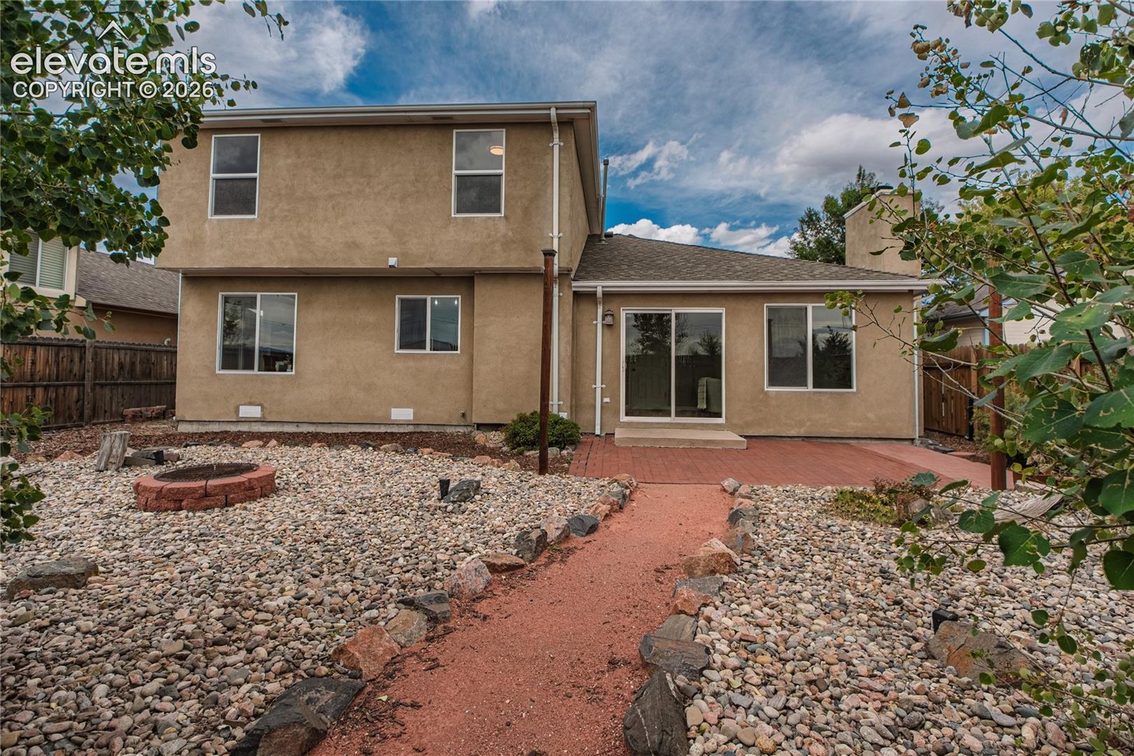 Listing photo 42 for 4325 Ramblewood Drive