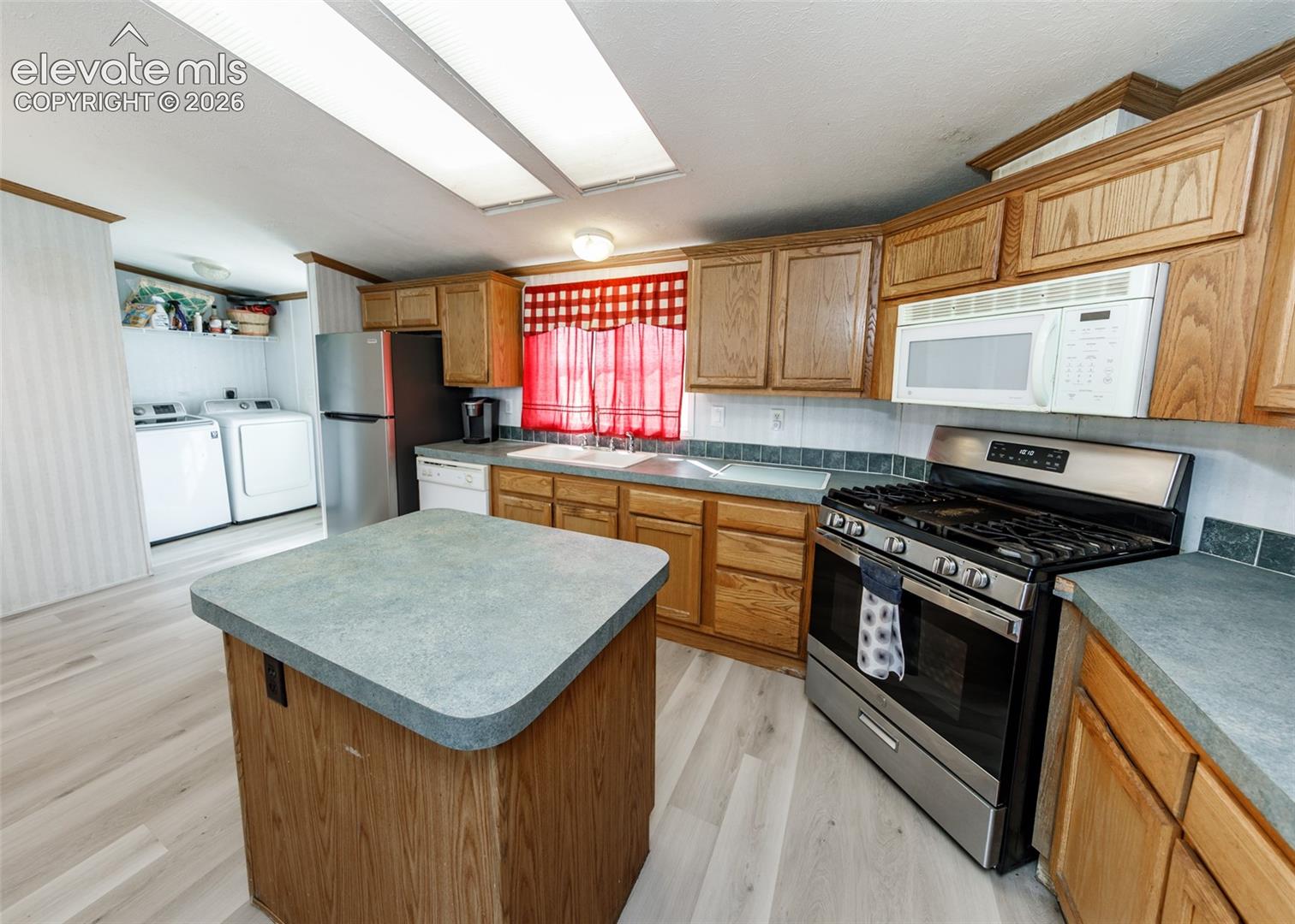 Listing photo 10 for 21430 La Piedra Point
