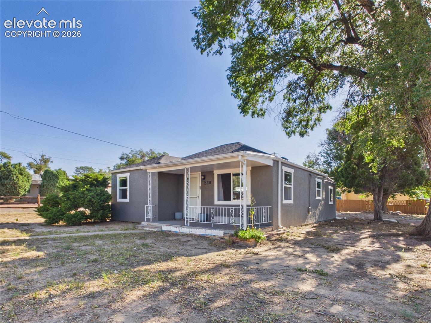 Listing photo 2 for 1530 N Norwood Avenue