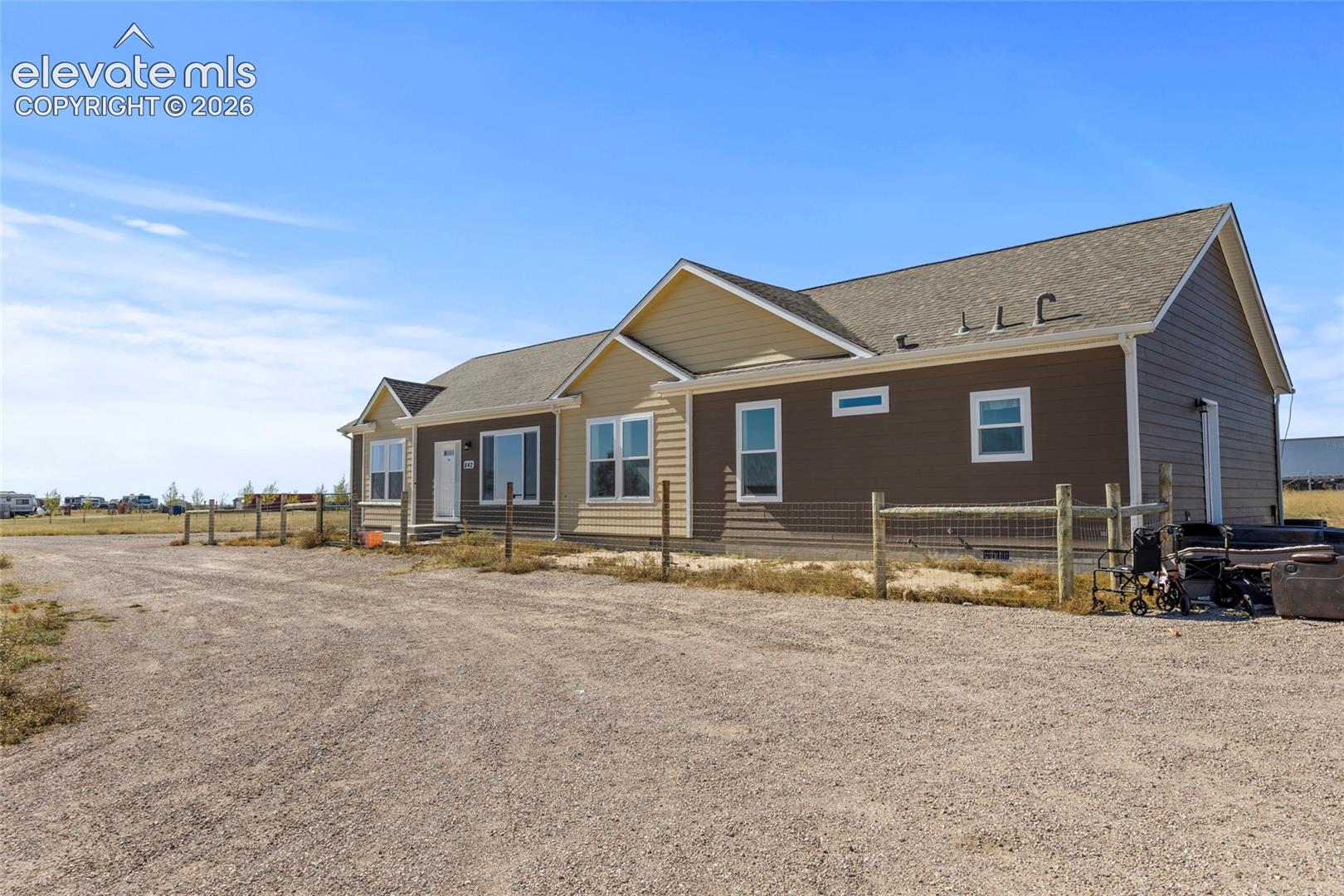 Listing photo 6 for 842 Spotted Owl Way