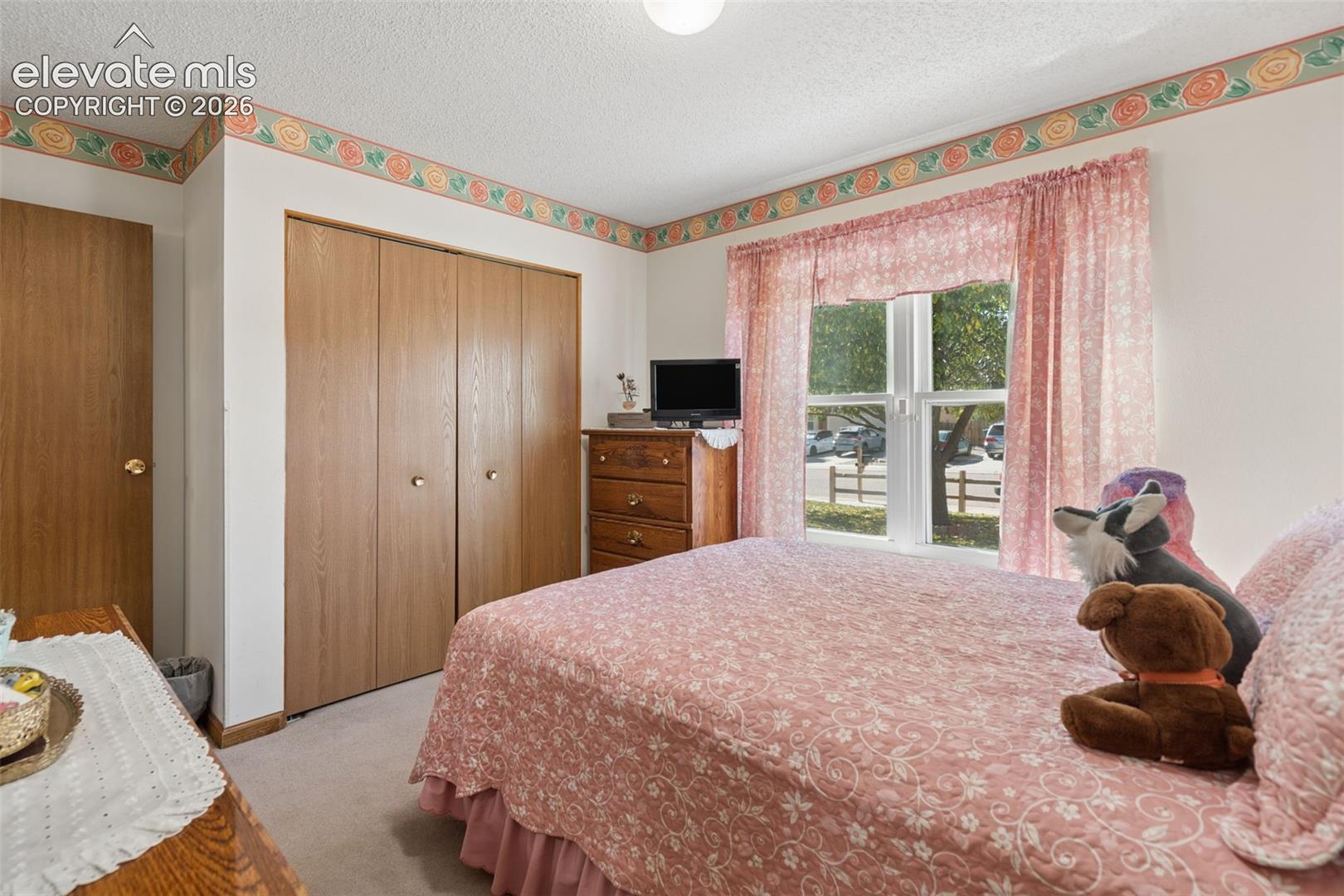 Listing photo 32 for 425 Fleming Street