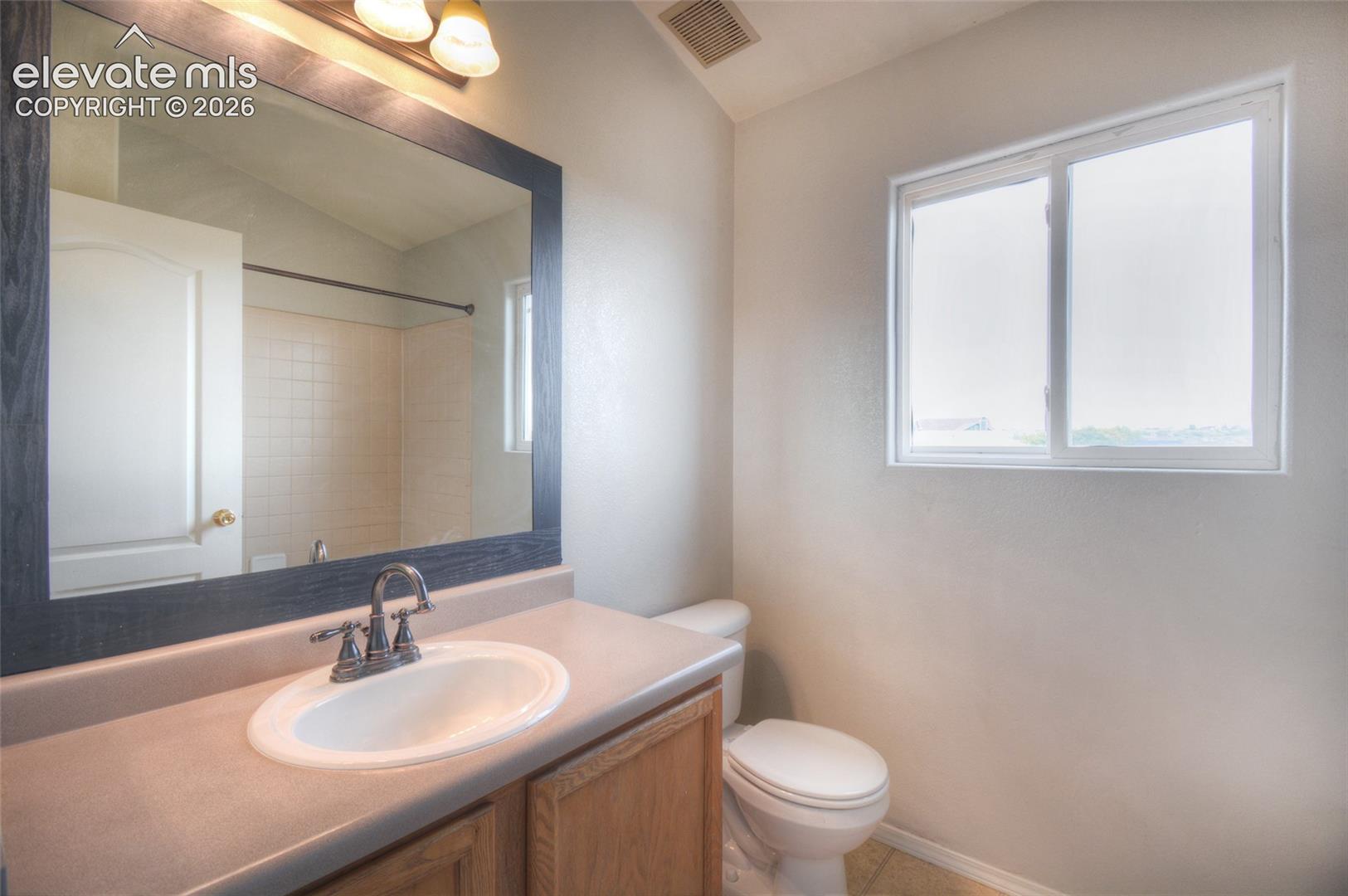 Listing photo 22 for 1042 Cailin Way