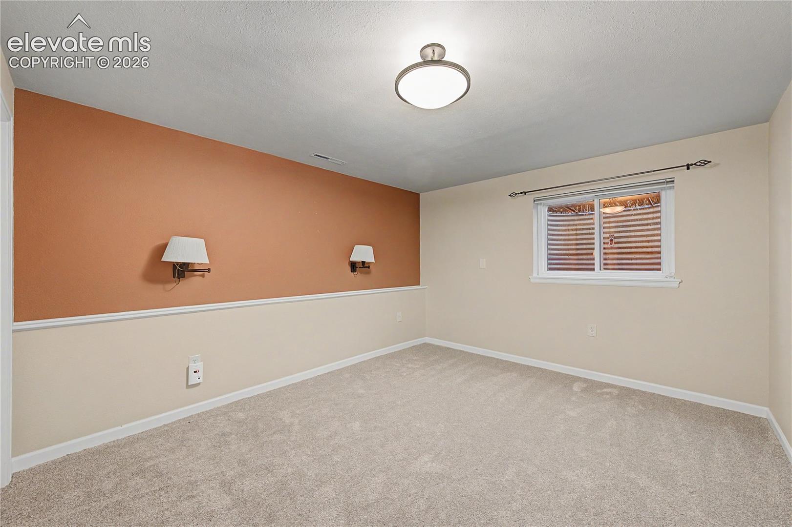 Listing photo 37 for 1250 Woodmoor Drive
