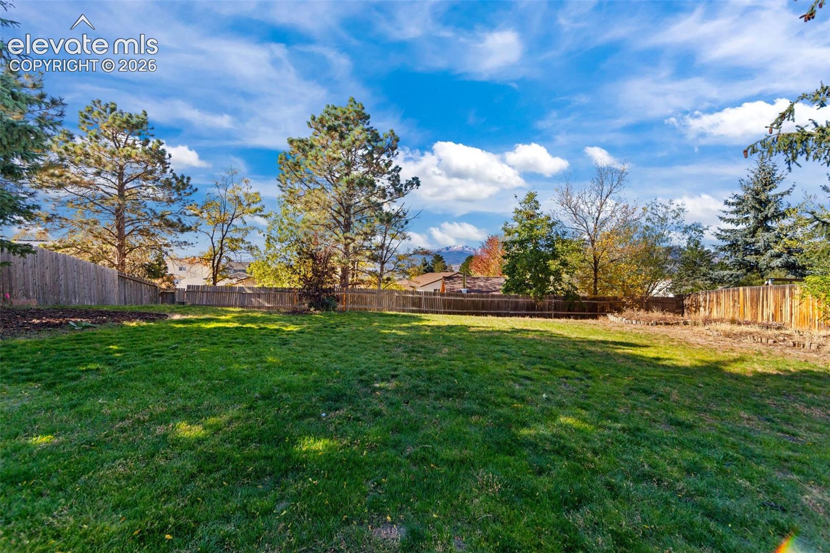 Listing photo 35 for 3025 Windjammer Drive