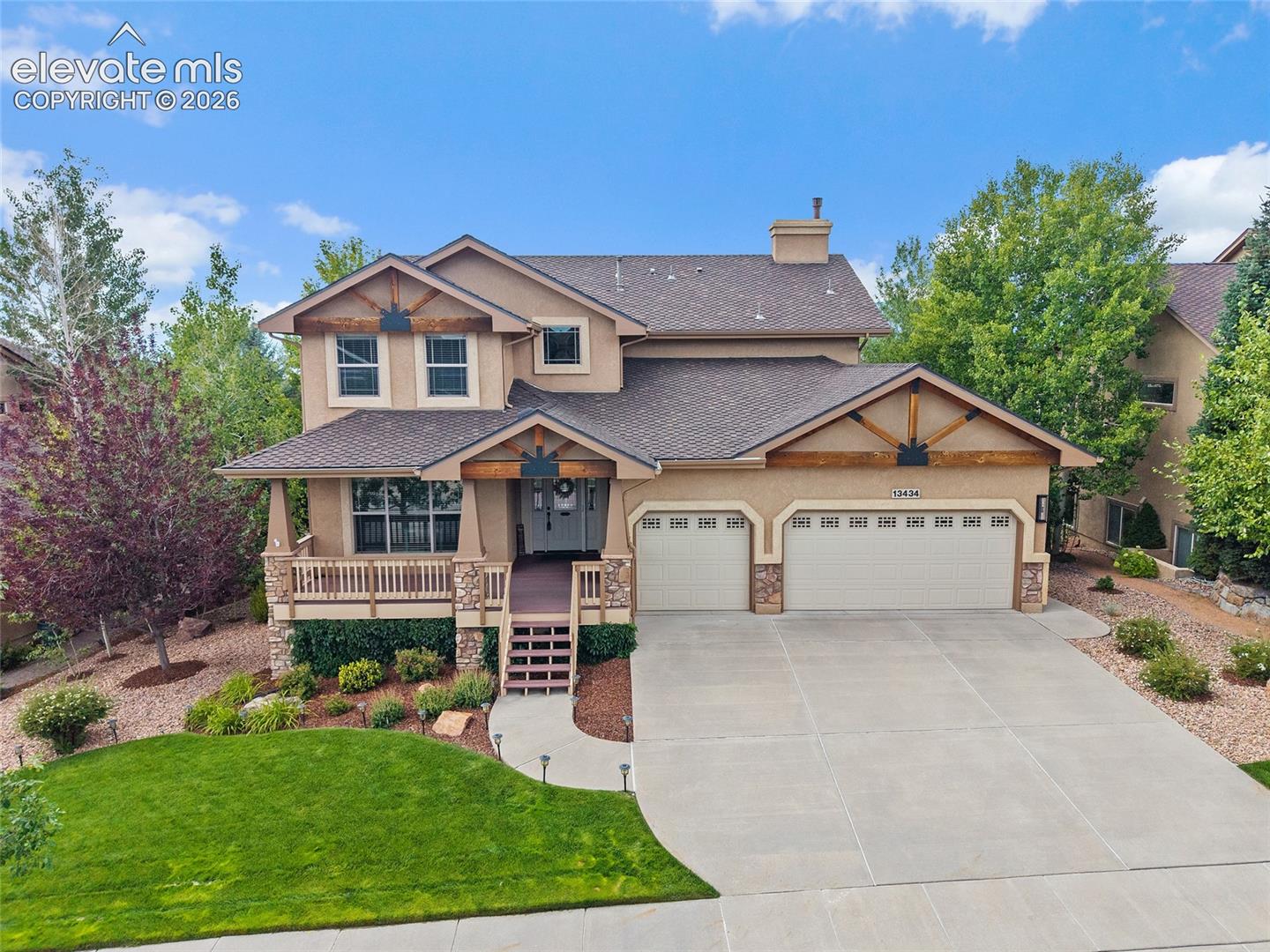 Listing photo 2 for 13434 Crane Canyon Loop