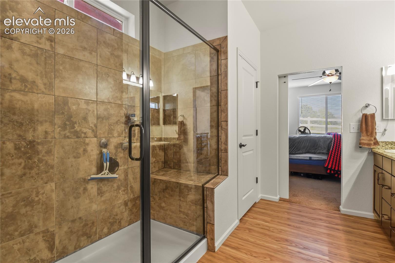Listing photo 18 for 3921 John Court