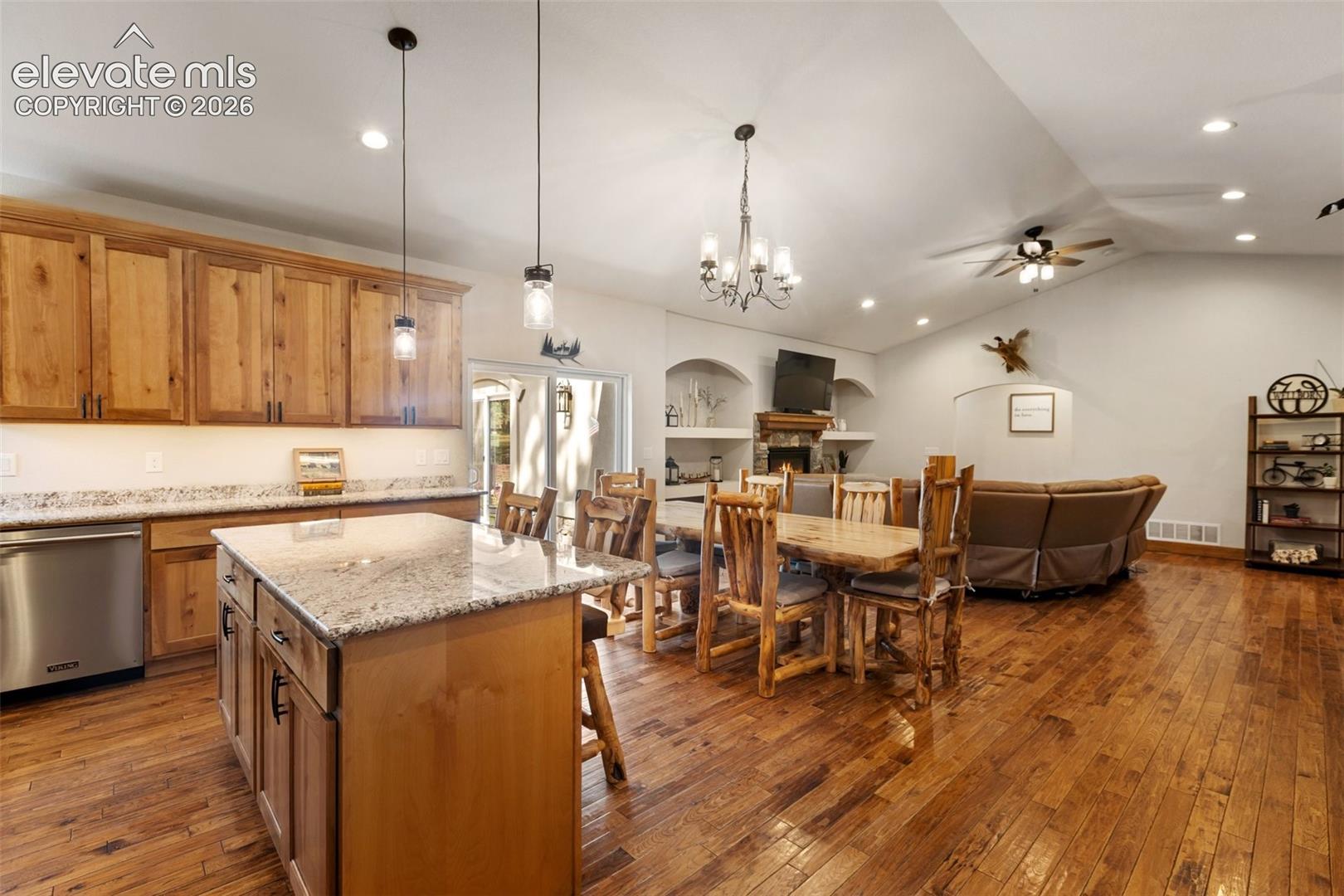 Listing photo 18 for 180 Wildrose Court