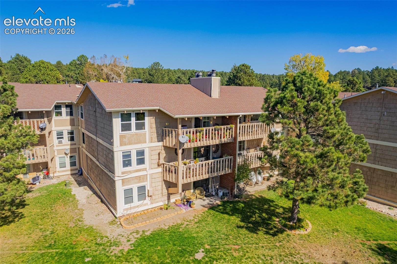 Listing photo 22 for 1660 Deer Creek Road