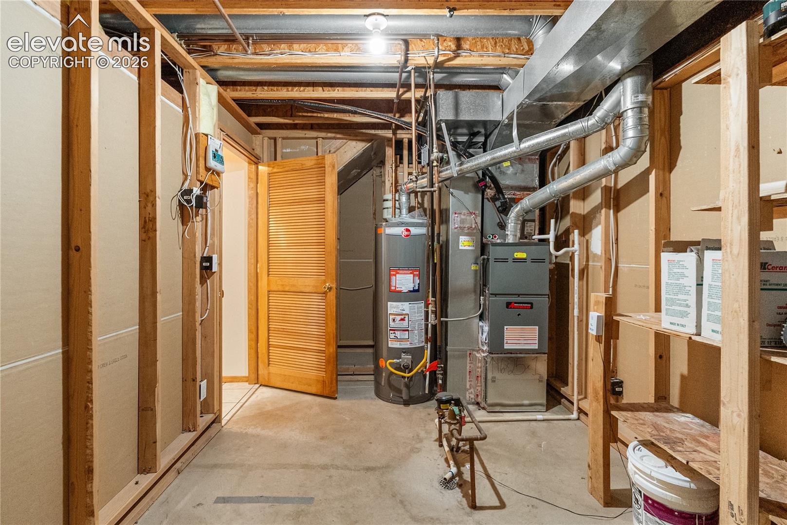Listing photo 34 for 890 N Candlestar Loop