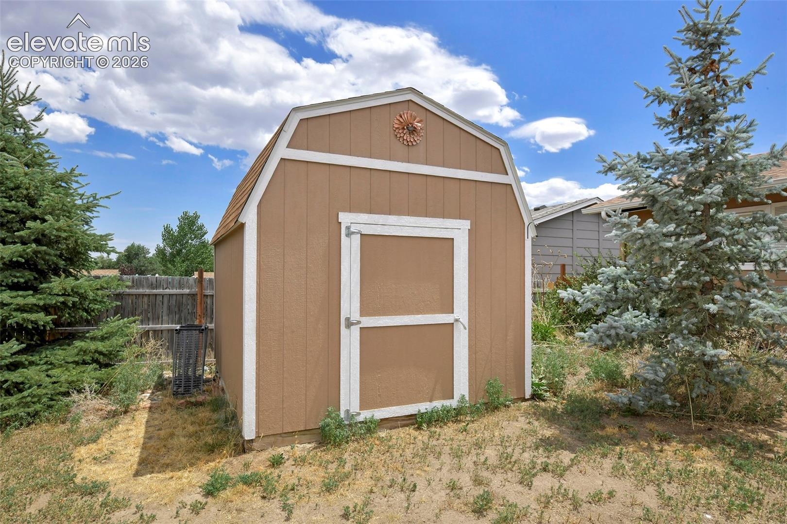 Listing photo 20 for 6830 Parkridge Court