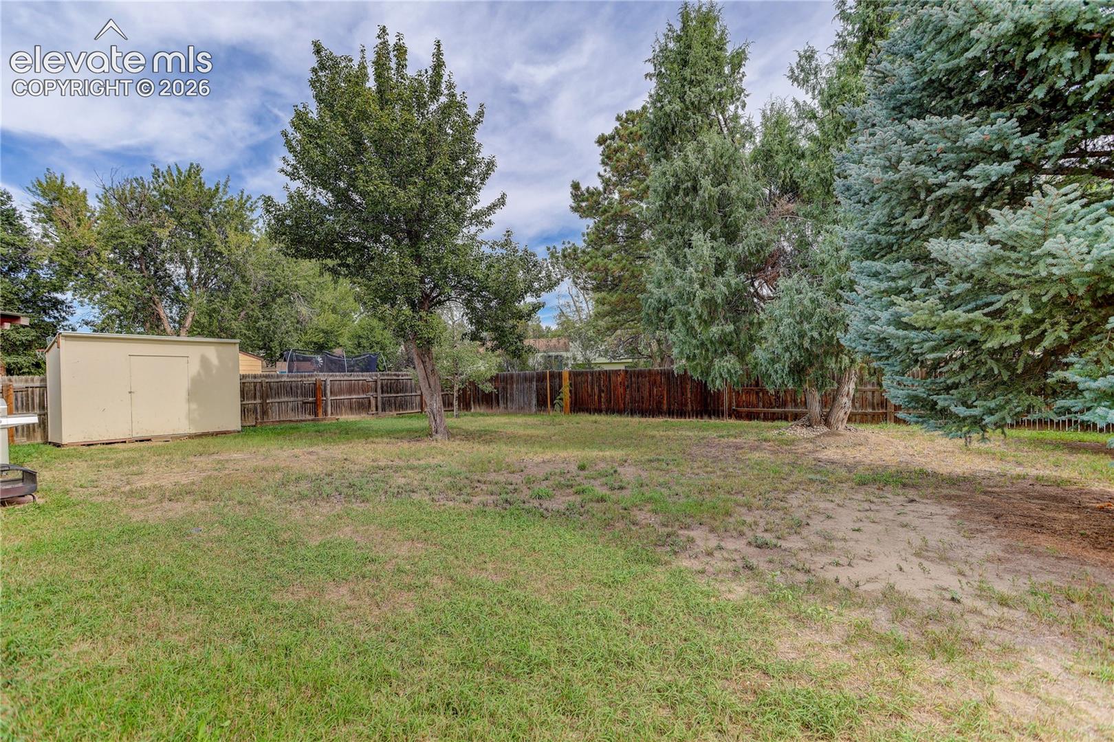 Listing photo 25 for 4619 Sprucewood Drive