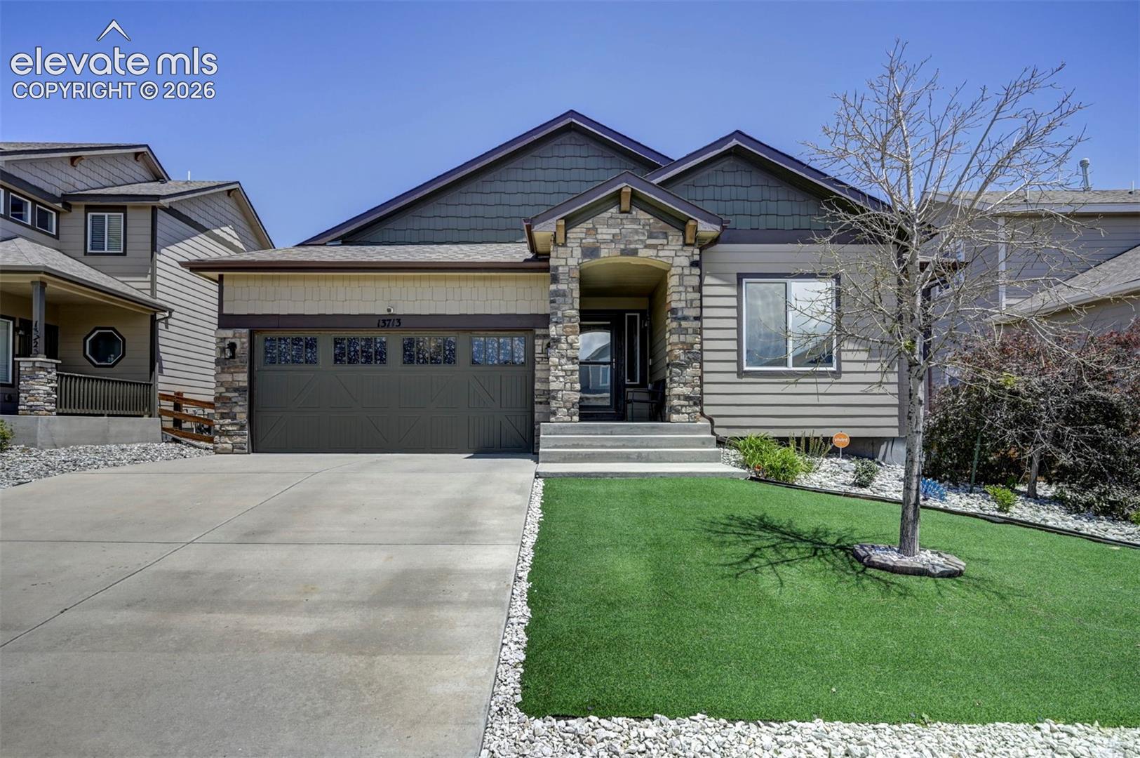 Listing photo 5 for 13713 Park Meadows Drive