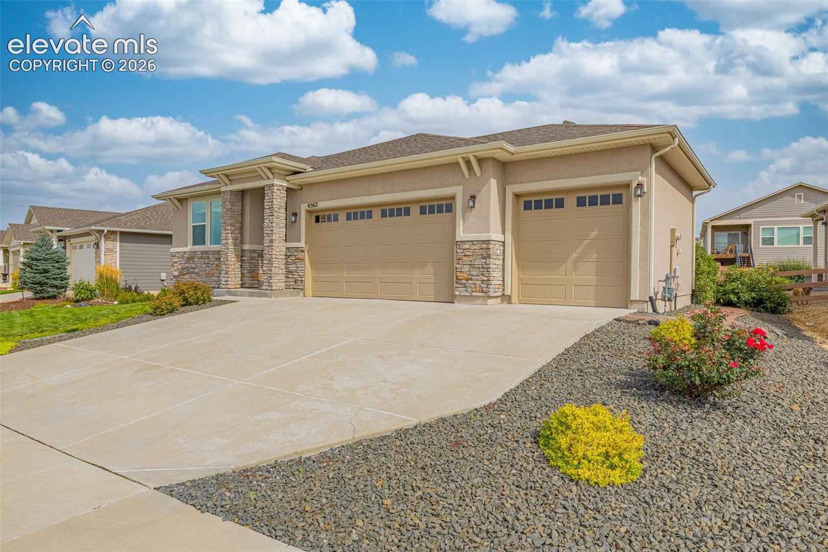 6562 Mancala Way, photo 2