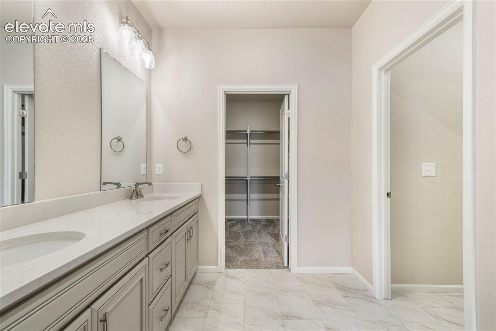5697 Torrisdale View, photo 39