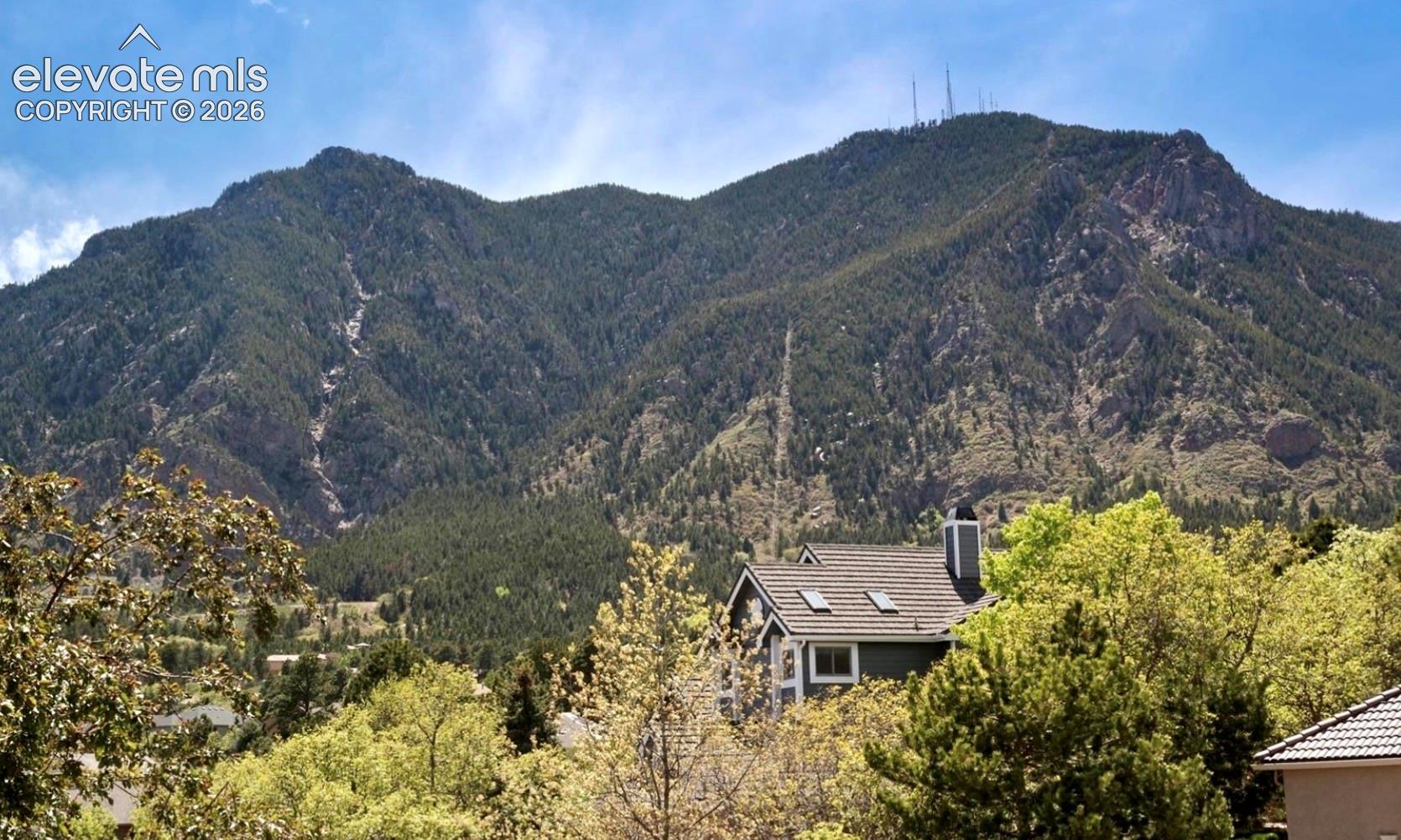 Listing photo 48 for 5365 Broadmoor Bluffs Drive