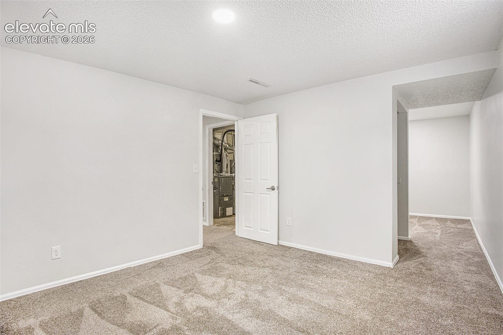 Listing photo 18 for 4087 London Lane