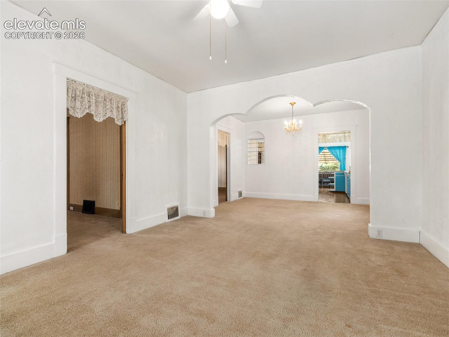 Listing photo 16 for 626 Jackson Street