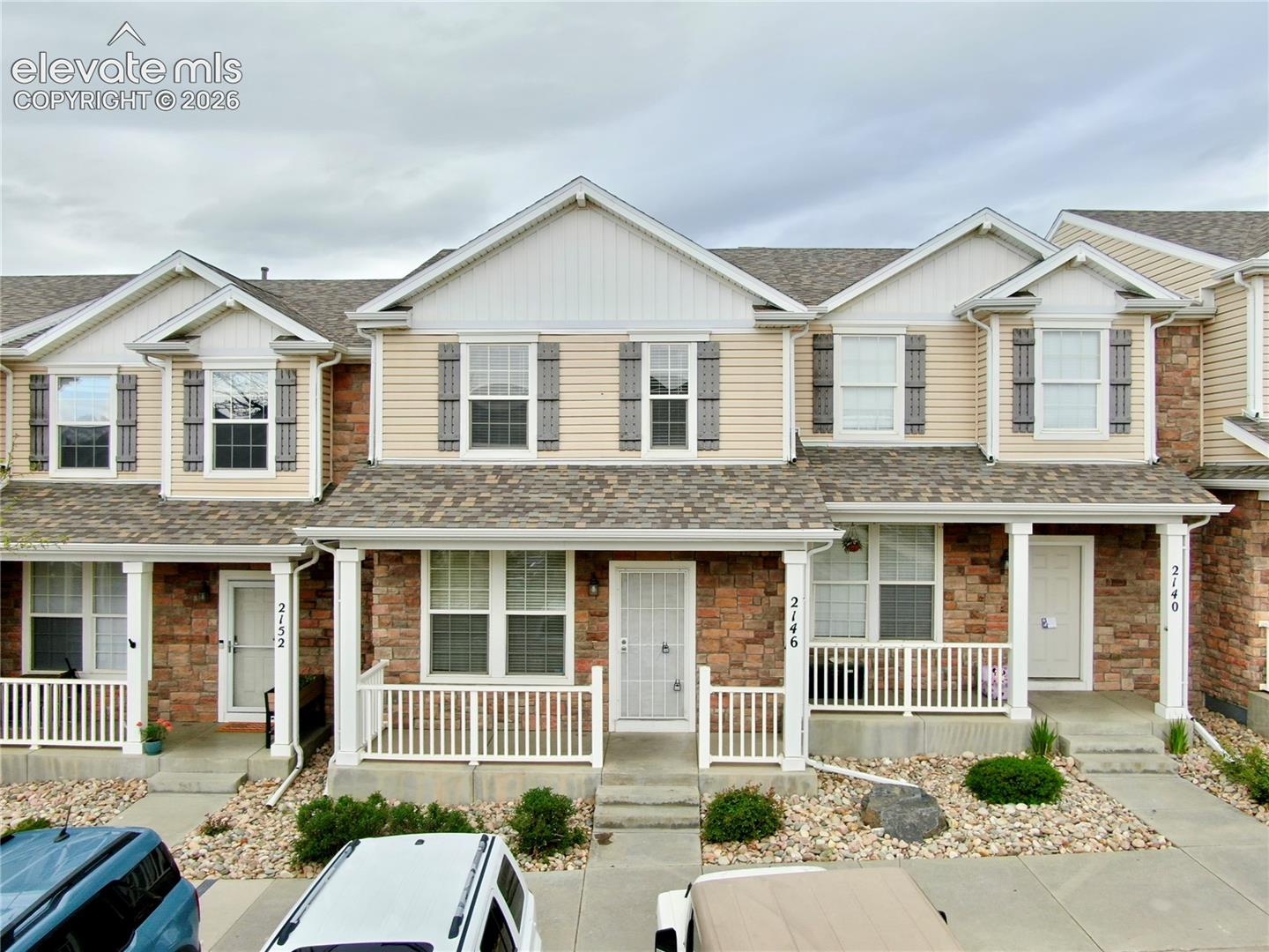 2146 Creekridge Point