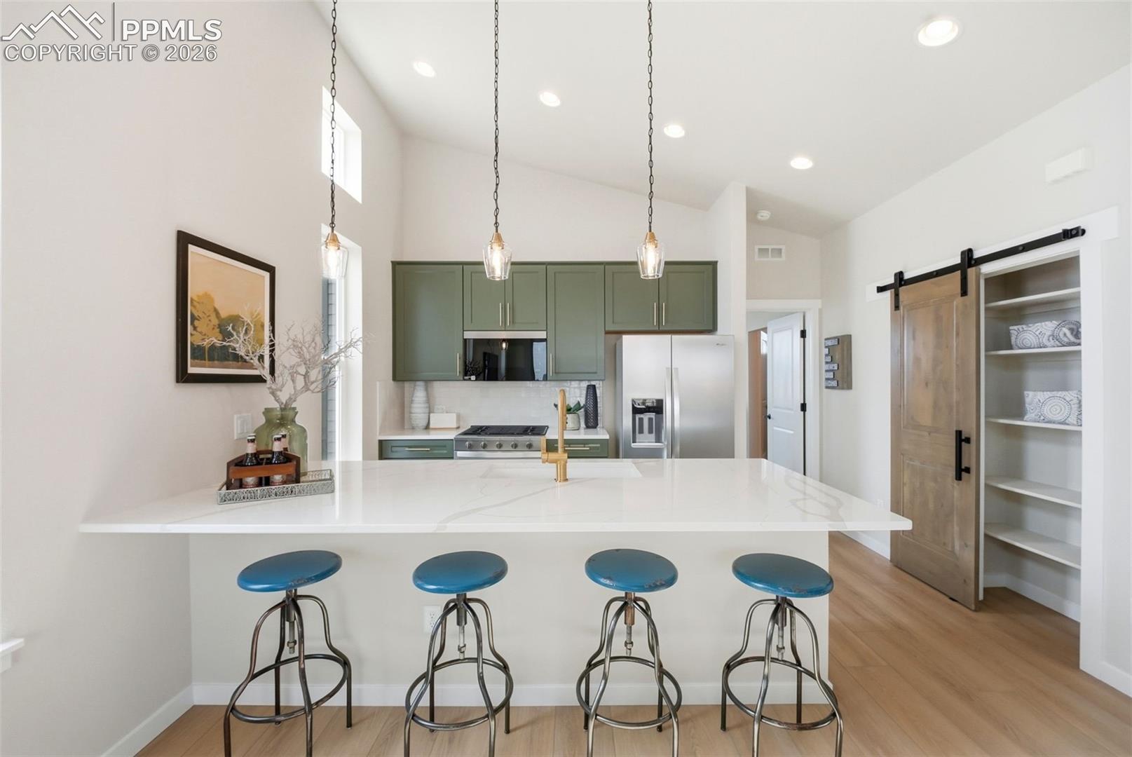 9456 Traveler Terrace, photo 11