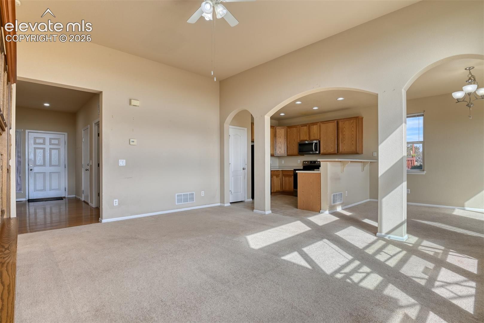 Listing photo 14 for 7985 Kettle Drum Street