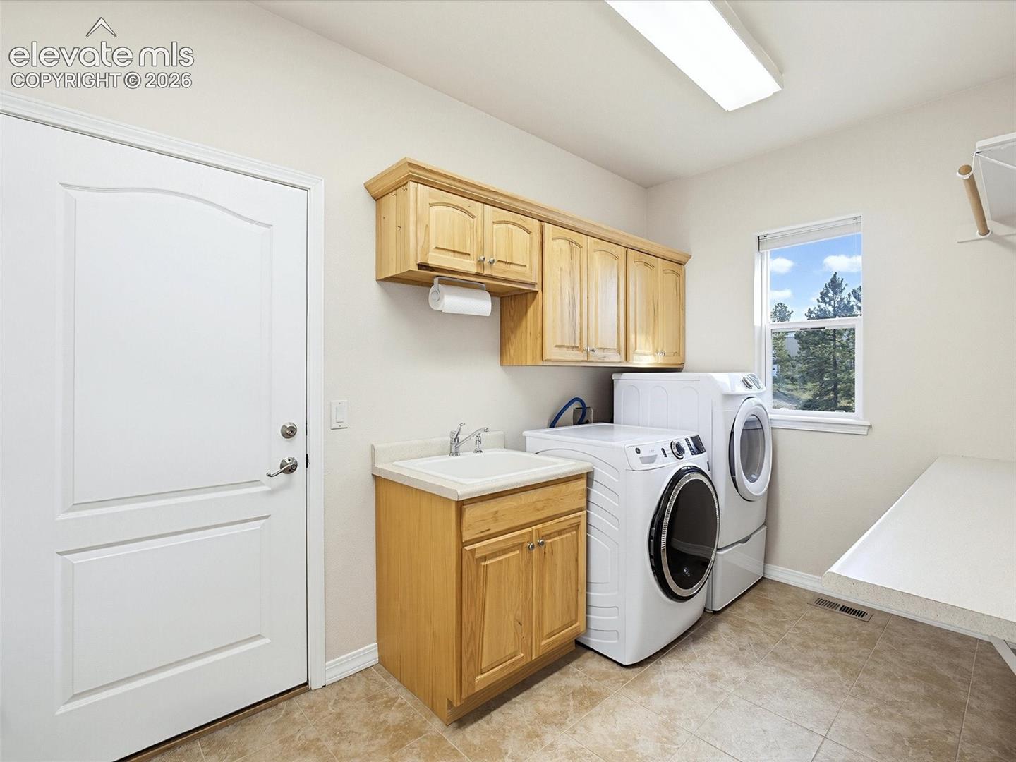 Listing photo 17 for 18065 Cumbres Road