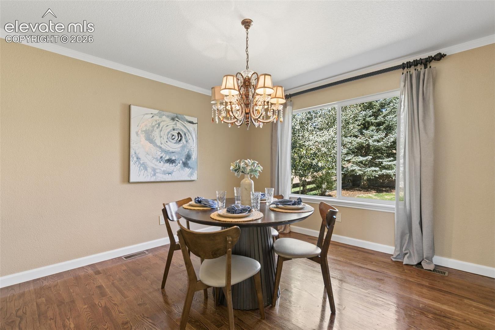 Listing photo 8 for 1622 Lookout Springs Drive