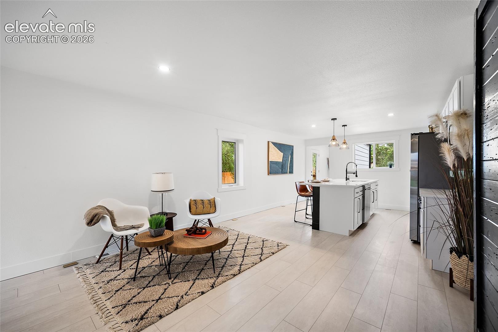 Listing photo 6 for 3630 W Walsh Place