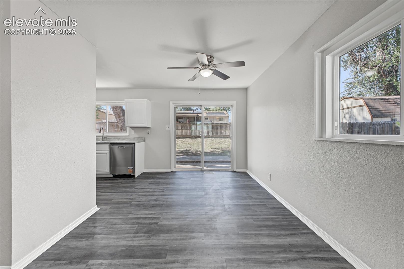 Listing photo 10 for 1612 Widefield Drive