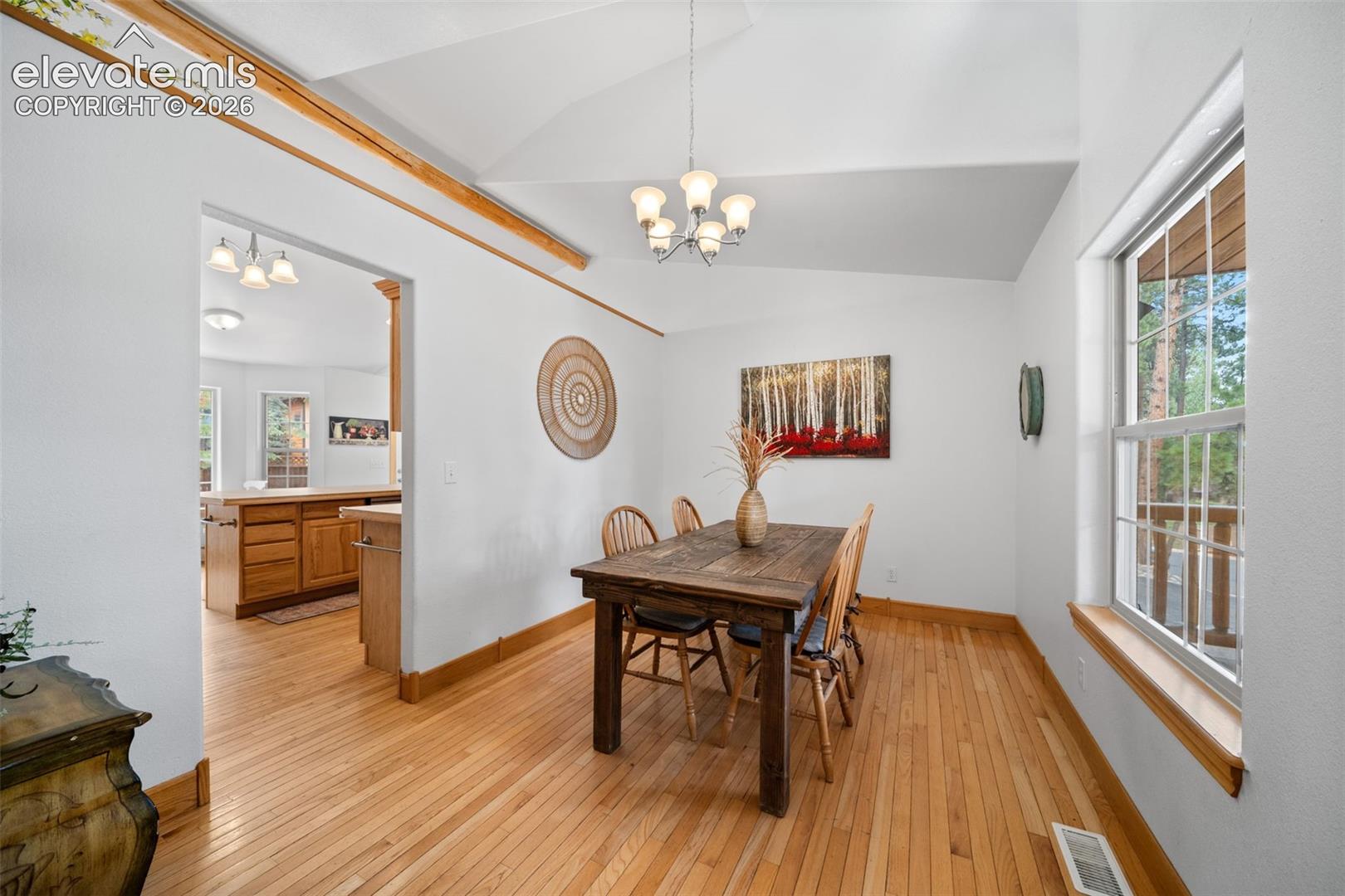 Listing photo 8 for 1400 Eagle Trace Court