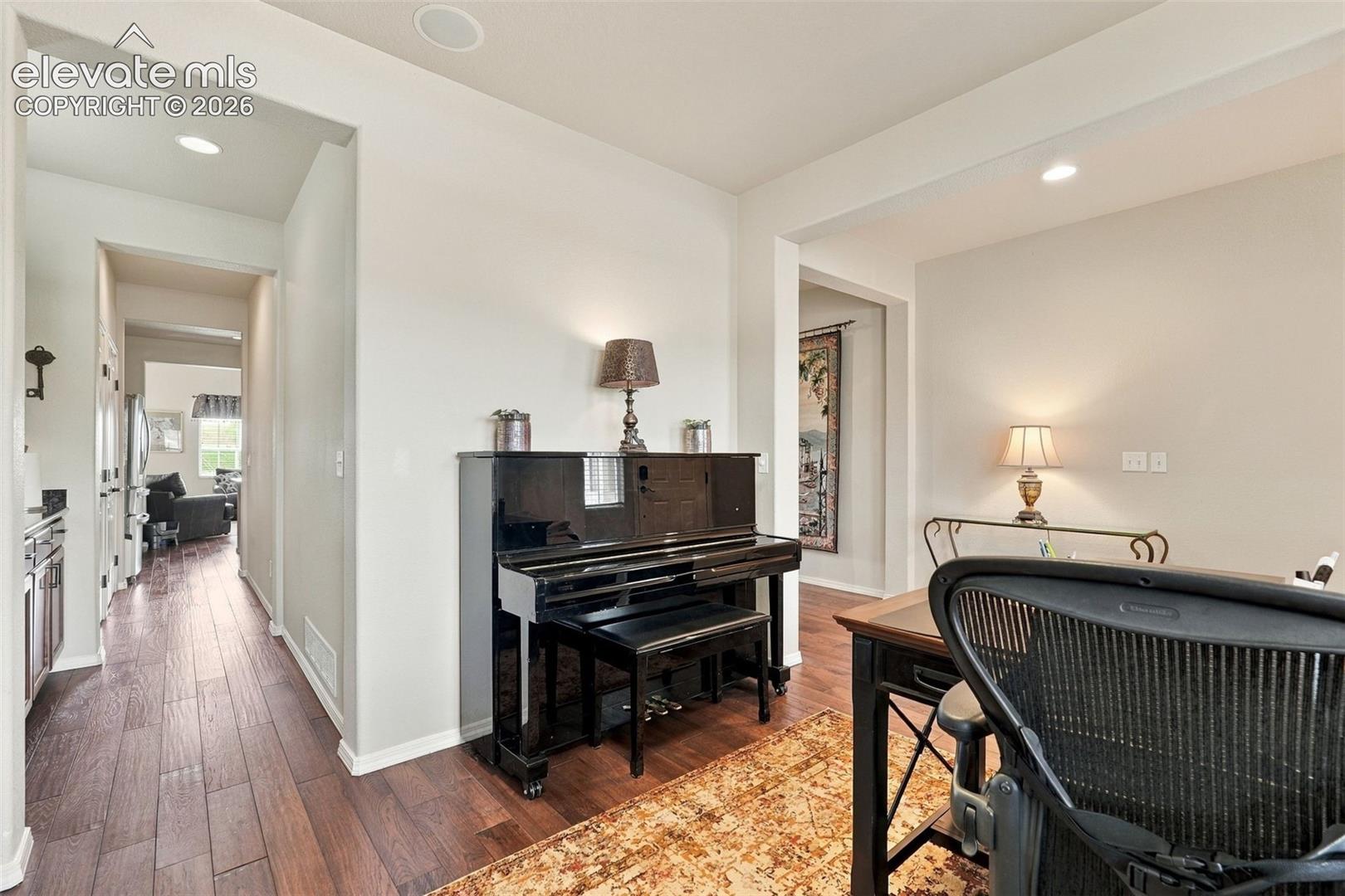 Listing photo 9 for 967 Spectrum Loop