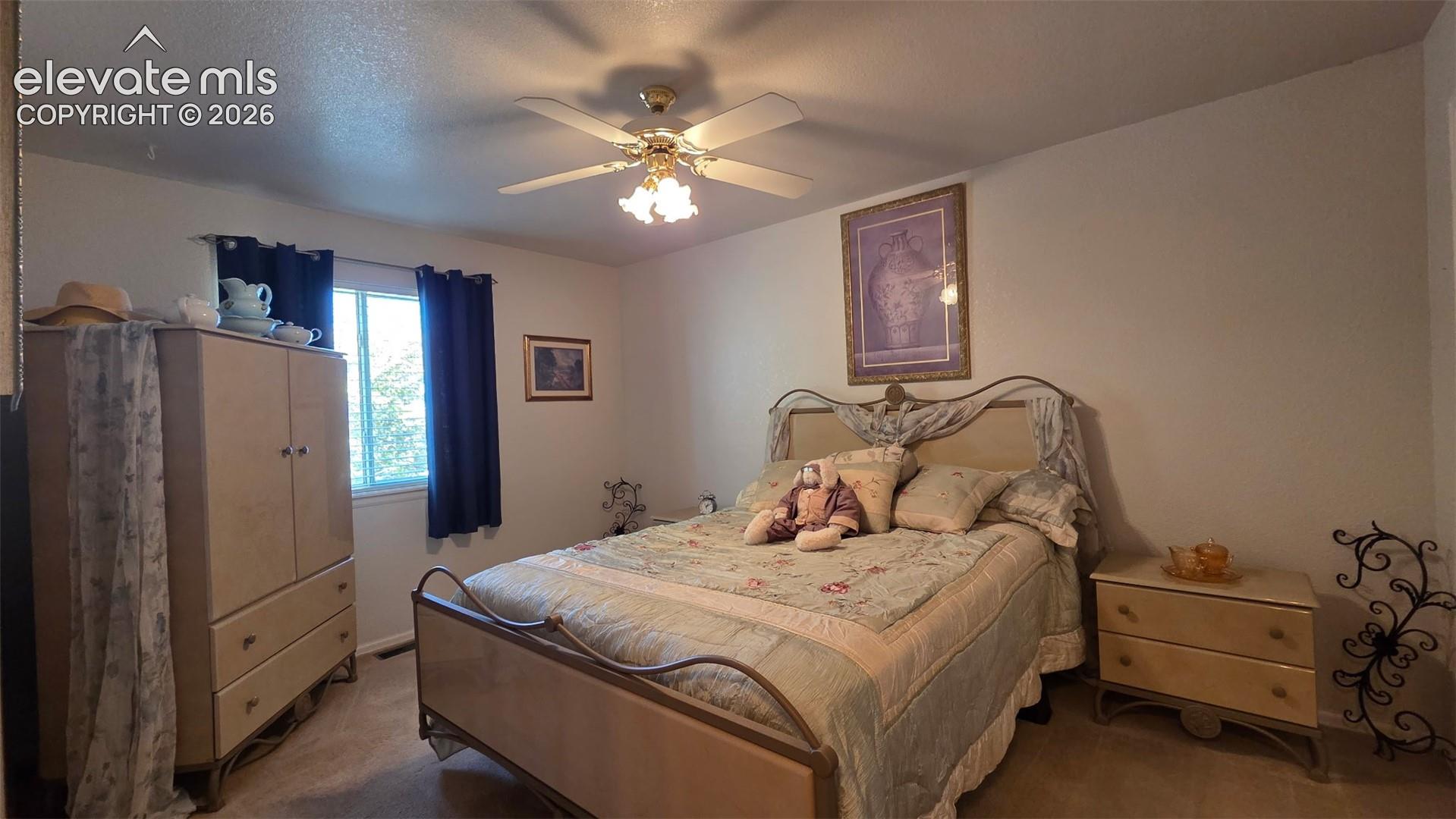 Listing photo 13 for 480 S Tejon Avenue