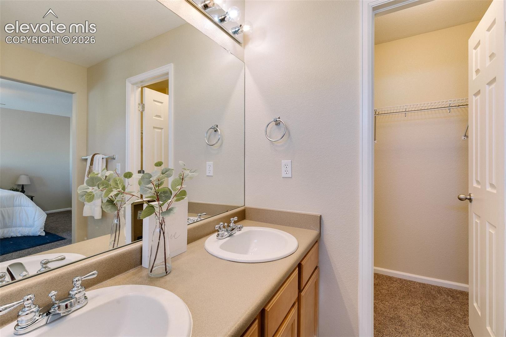 Listing photo 32 for 7752 Blue Vail Way