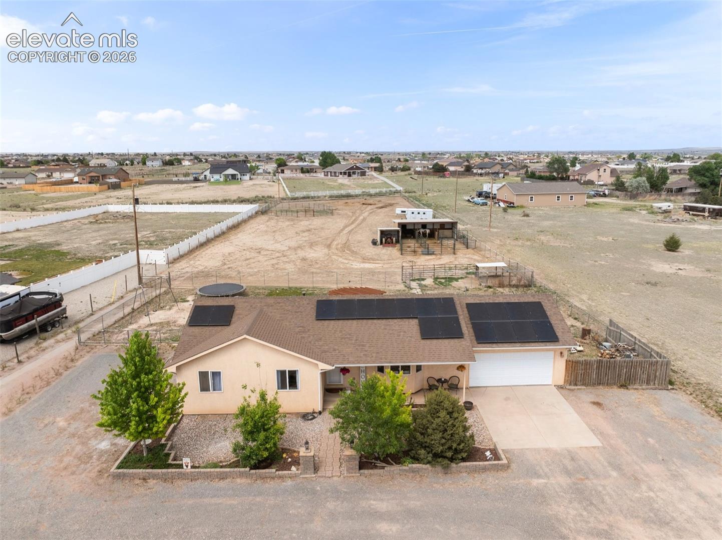 Listing photo 27 for 675 E McClave Drive