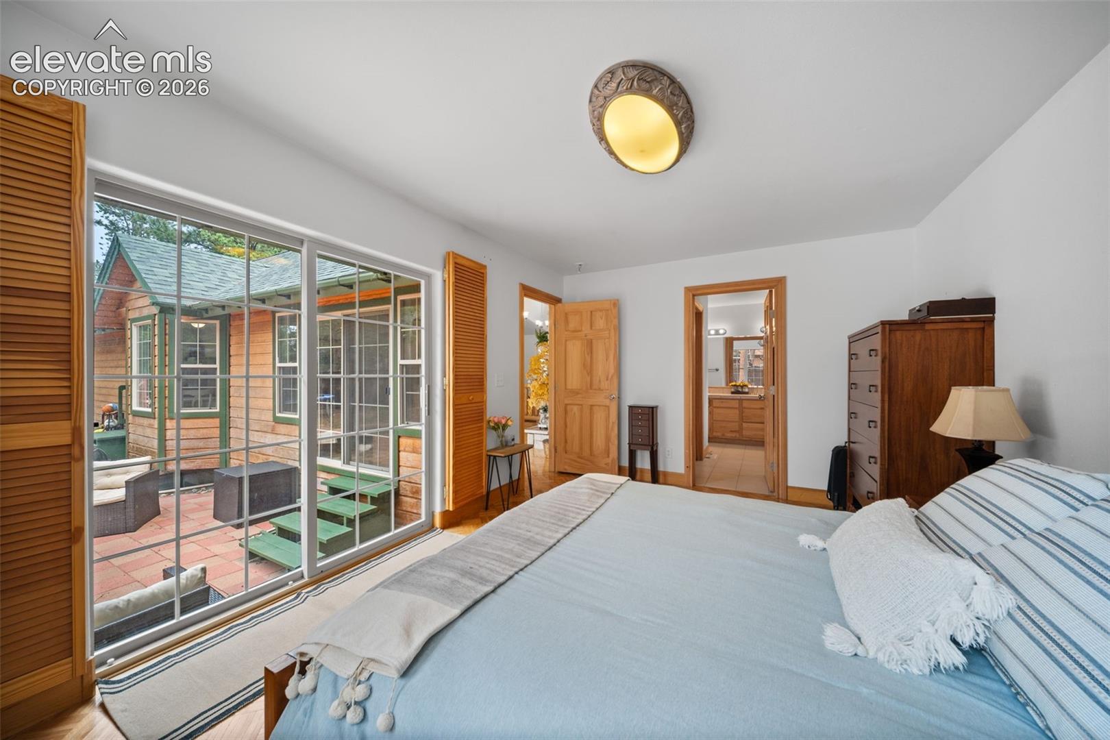 Listing photo 13 for 1400 Eagle Trace Court