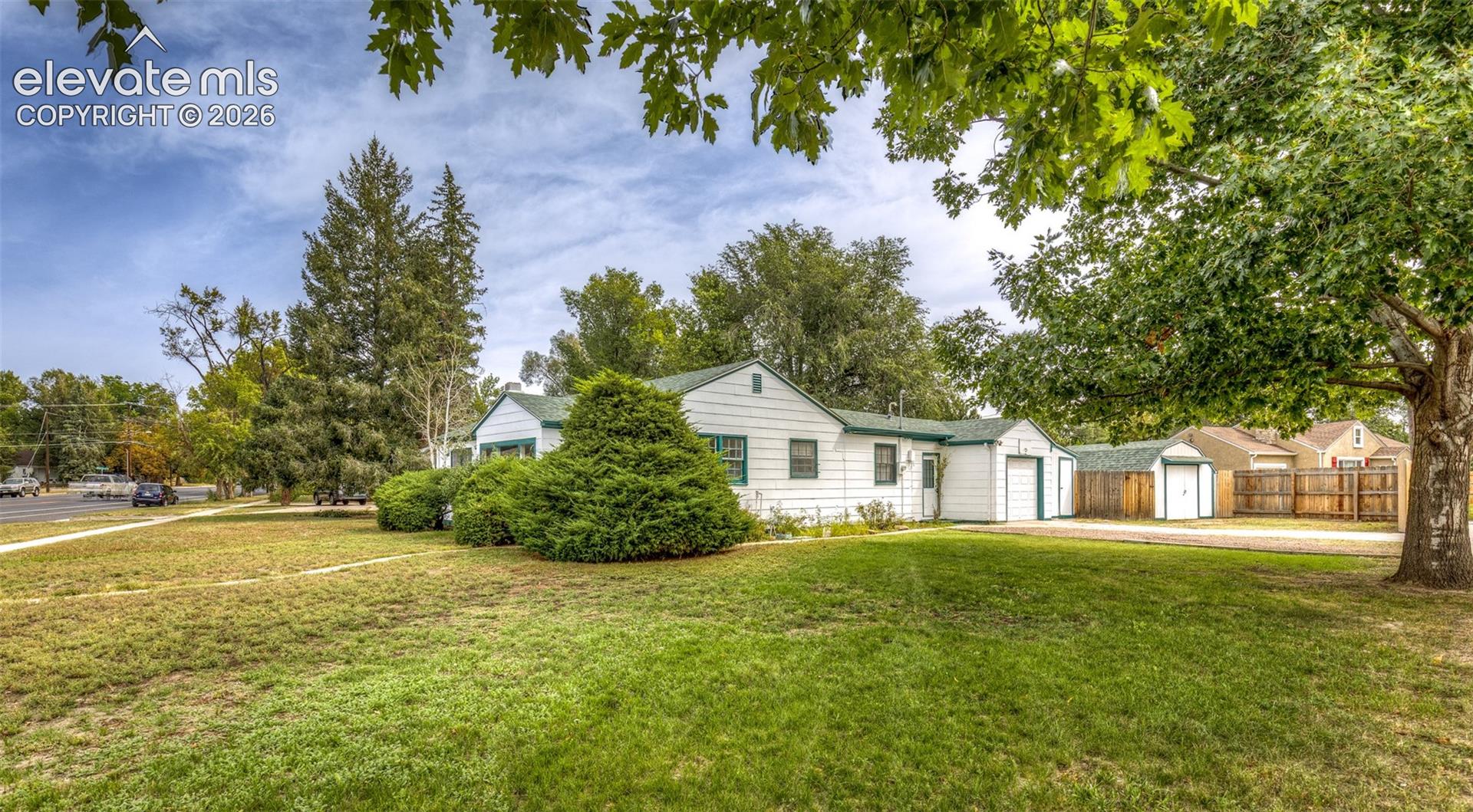 Listing photo 32 for 2203 Templeton Gap Road