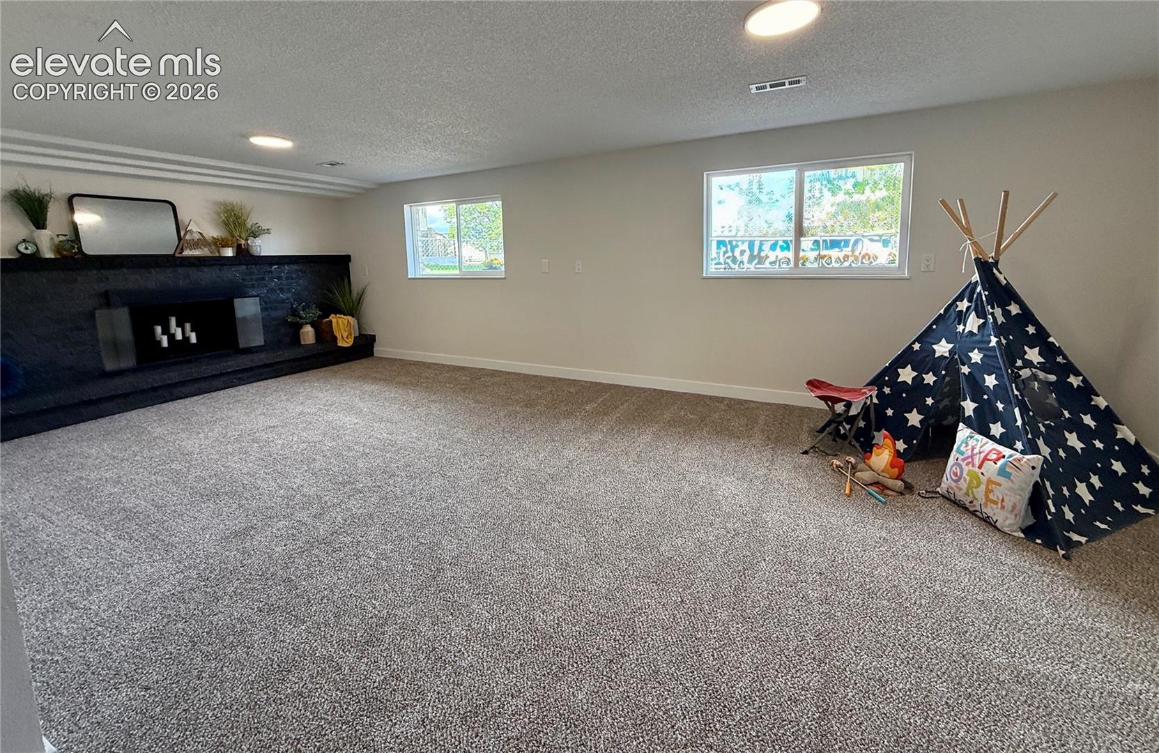 Listing photo 19 for 7055 Goldsmith Circle