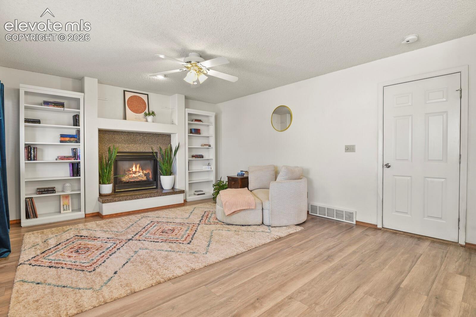 Listing photo 11 for 4912 Chariot Drive
