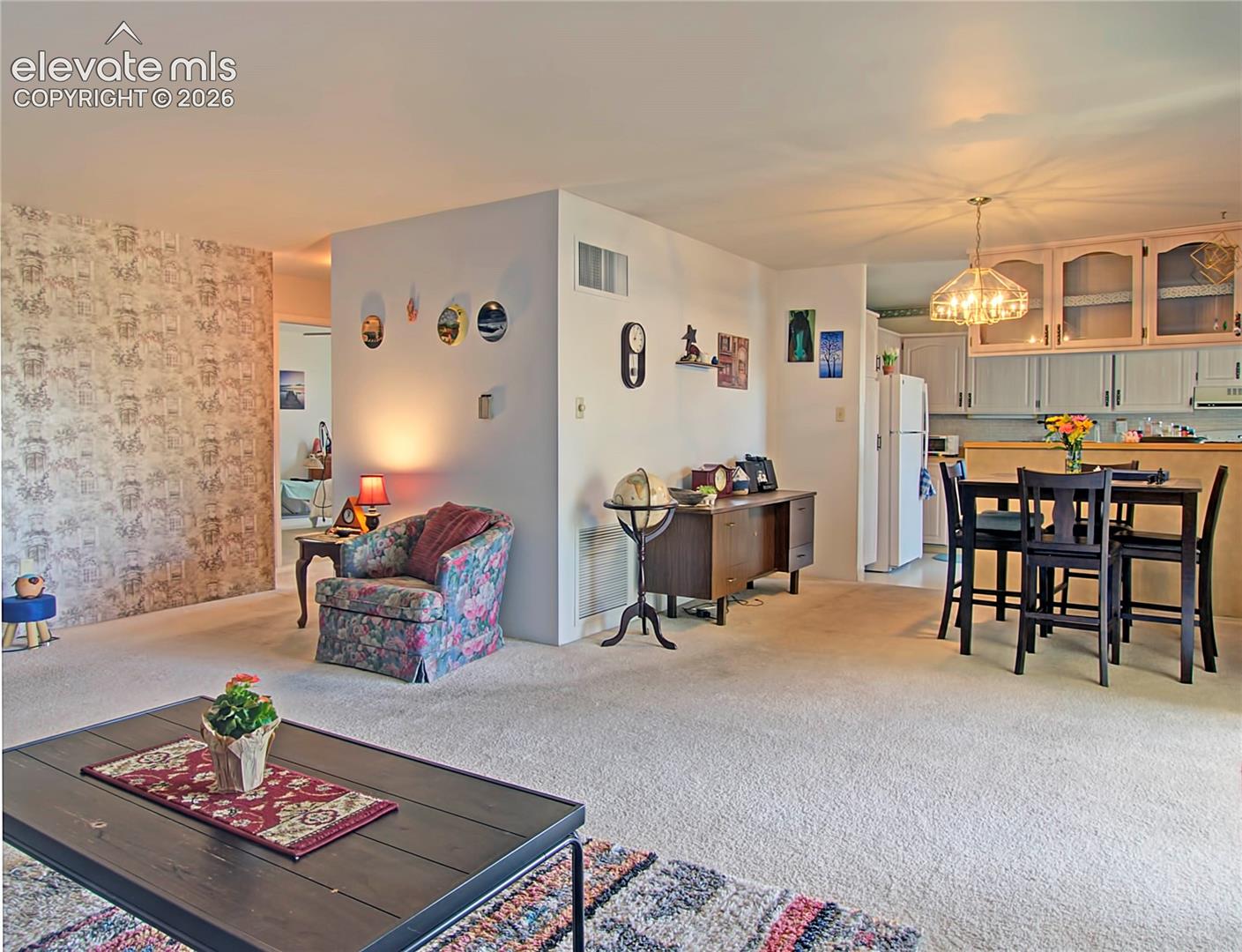 777 Saturn Drive, photo 6