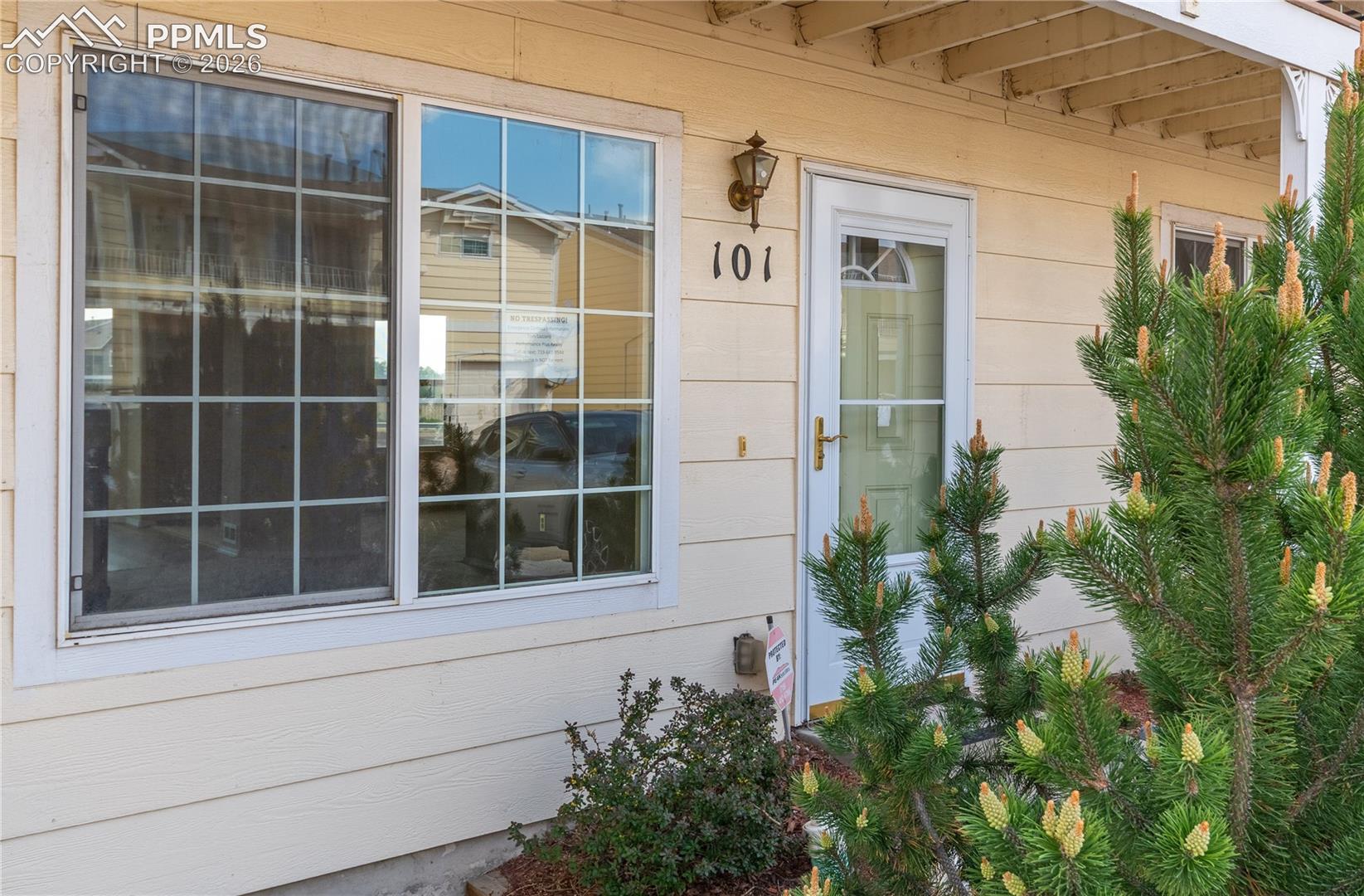 4839 Rusty Nail Point, photo 3