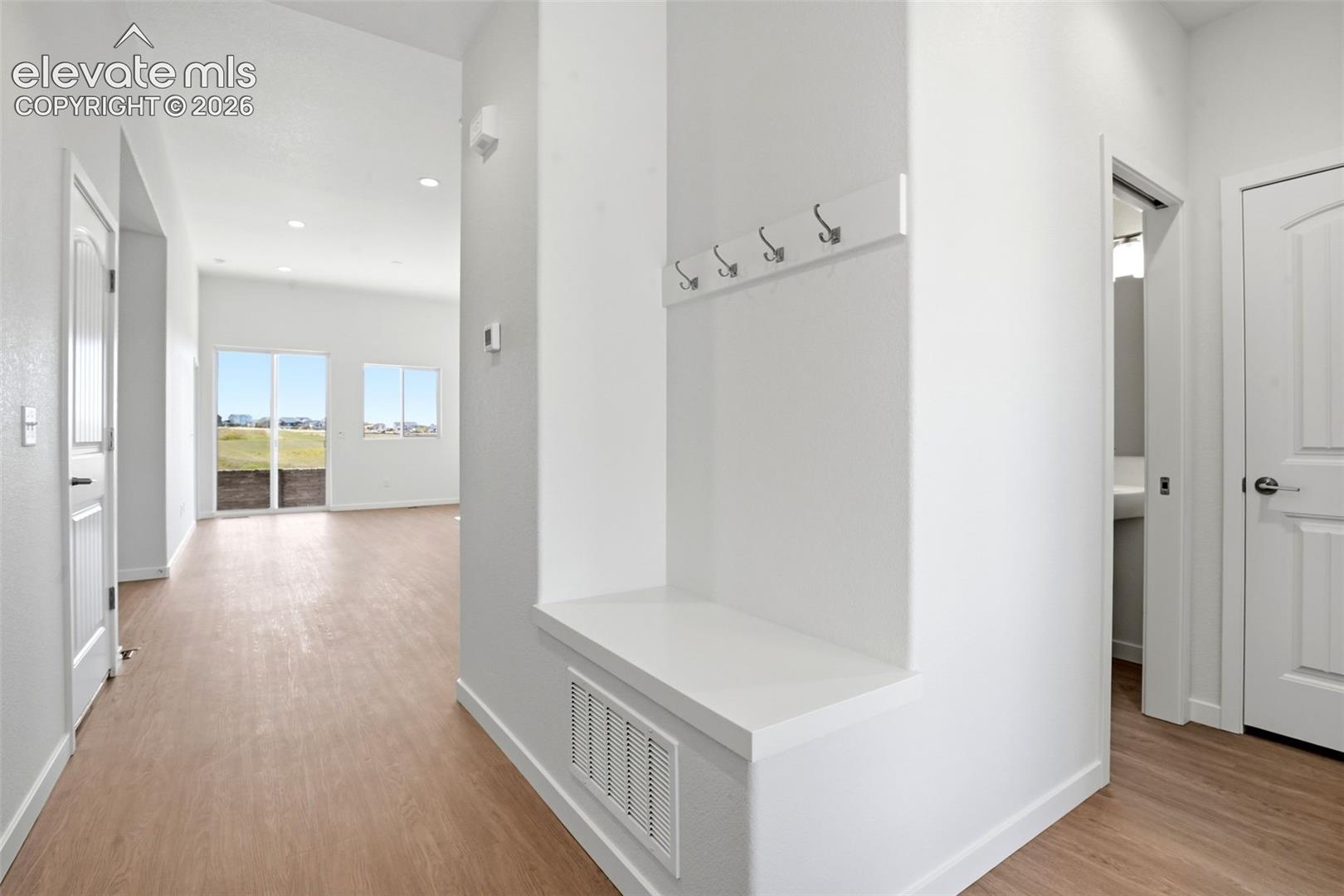 Listing photo 7 for 8039 School House Drive
